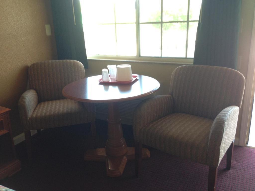Sundial Lodge Redding Zimmer foto